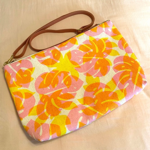 NWT Jana Lam Crossbody Hobo - Picture 4 of 10